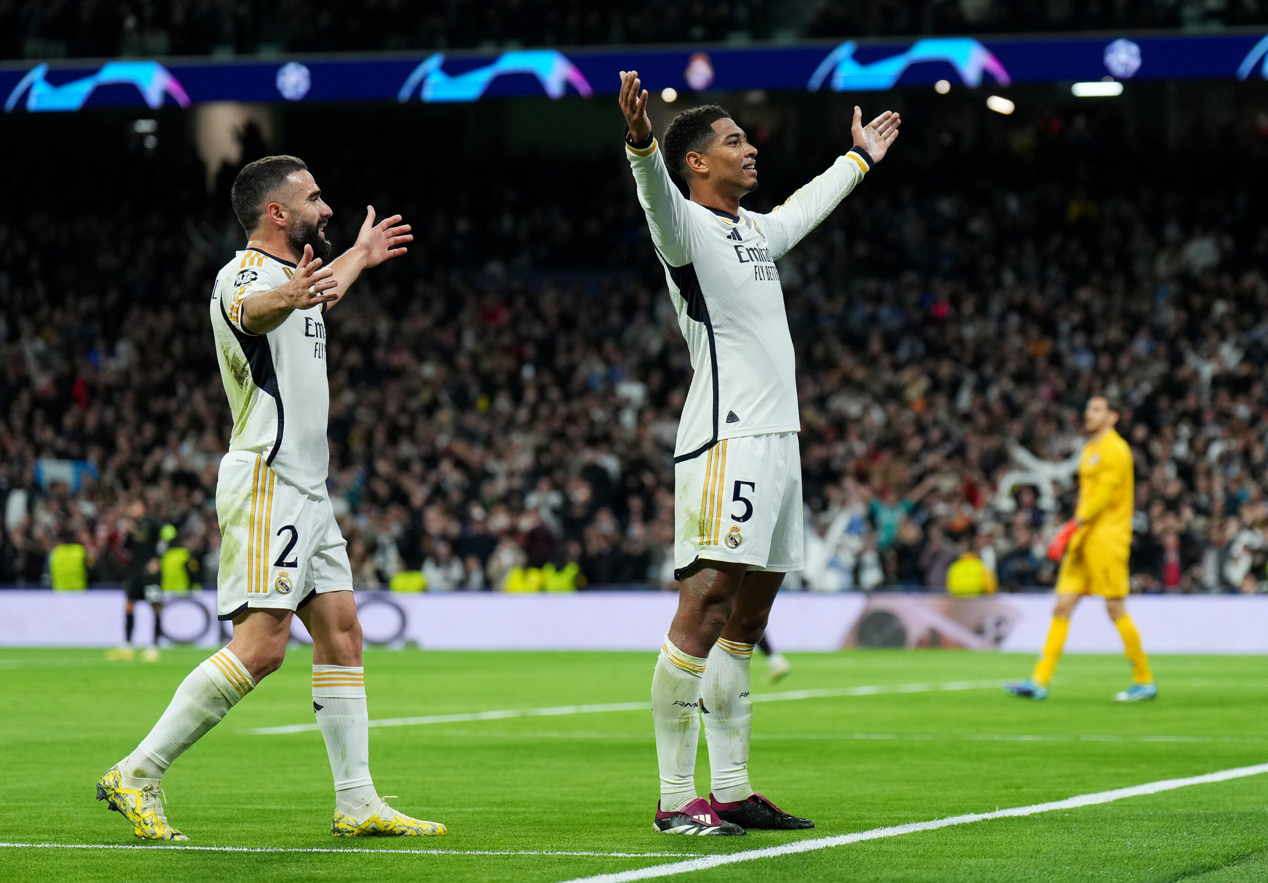 MADRID, SPAIN - NOVEMBER 29: Jude Bellingham of Real Madrid celebrates after scoring the team's second goal during the UEFA Champions League match between Real Madrid and SSC Napoli at Estadio Santiago Bernabeu on November 29, 2023 in Madrid, Spain.