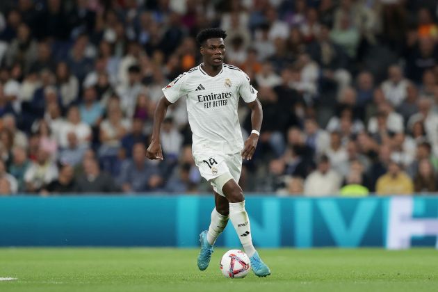 MADRID, SPAIN - SEPTEMBER 24: Aurelien Tchouameni of Real Madrid CF controls the ball during the LaLiga match between Real Madrid CF and Deportivo Alaves at Estadio Santiago Bernabeu on September 24, 2024 in Madrid, Spain.