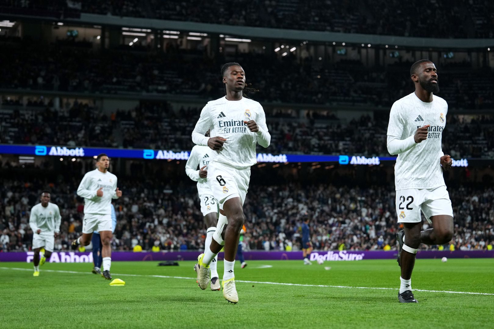 MADRID, SPAIN - OCTOBER 26: Eduardo Camavinga and Antonio Ruediger of Real Madrid warm up prior to the LaLiga match between Real Madrid CF and FC Barcelona at Estadio Santiago Bernabeu on October 26, 2024 in Madrid, Spain.