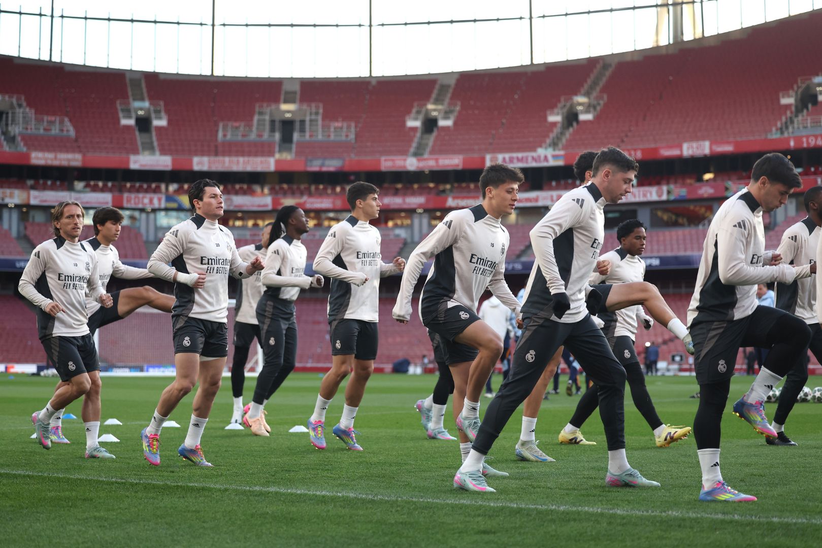 LONDON, ENGLAND - APRIL 07: Real Madrid players warm up during a training session ahead of their UEFA Champions League 2024/25 quarter final first leg match at Emirates Stadium on April 07, 2025 in London, England.