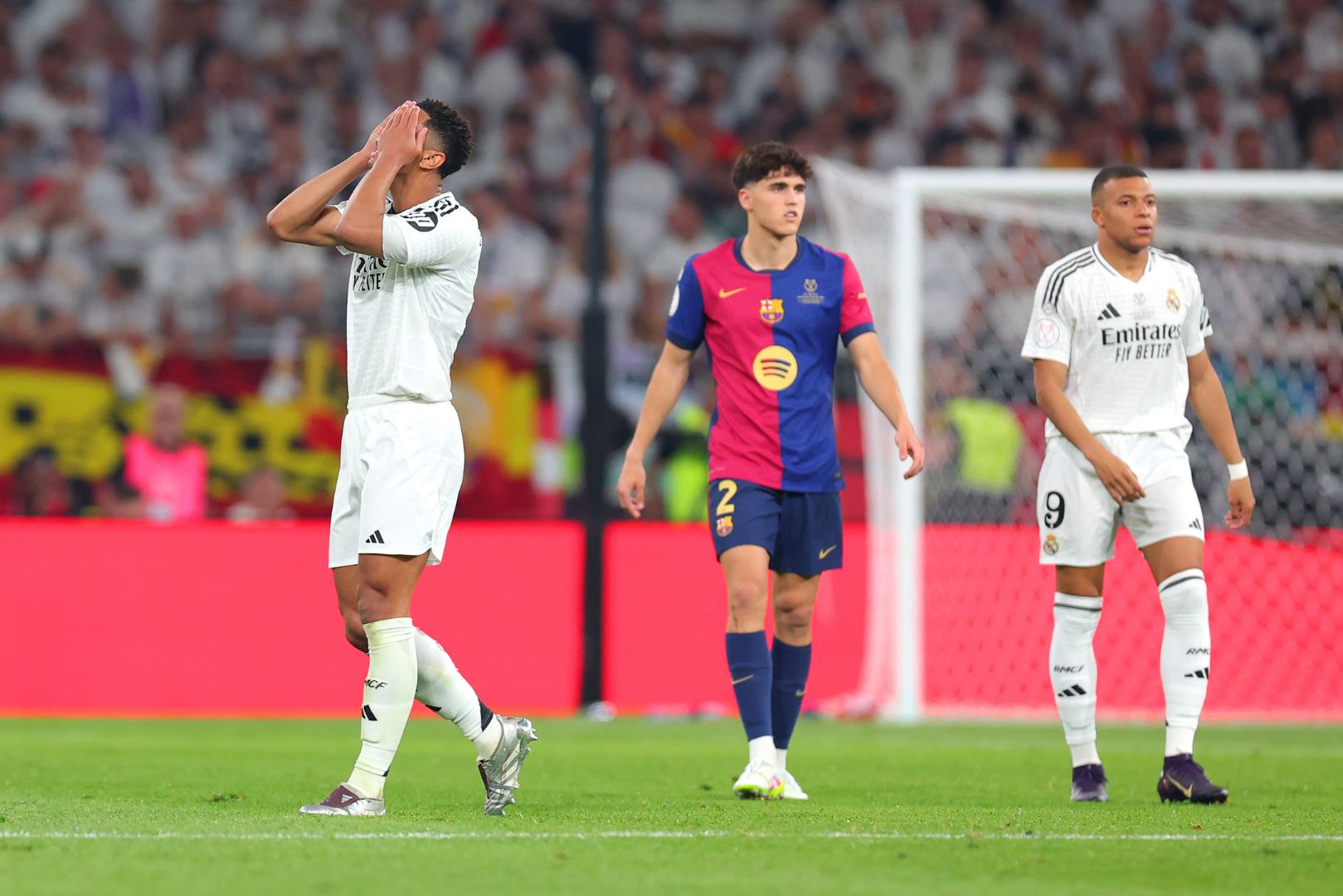 SEVILLE, SPAIN - APRIL 26: Jude Bellingham of Real Madrid looks dejected during the Copa del Rey Final match between FC Barcelona and Real Madrid at Estadio de La Cartuja on April 26, 2025 in Seville, Spain.