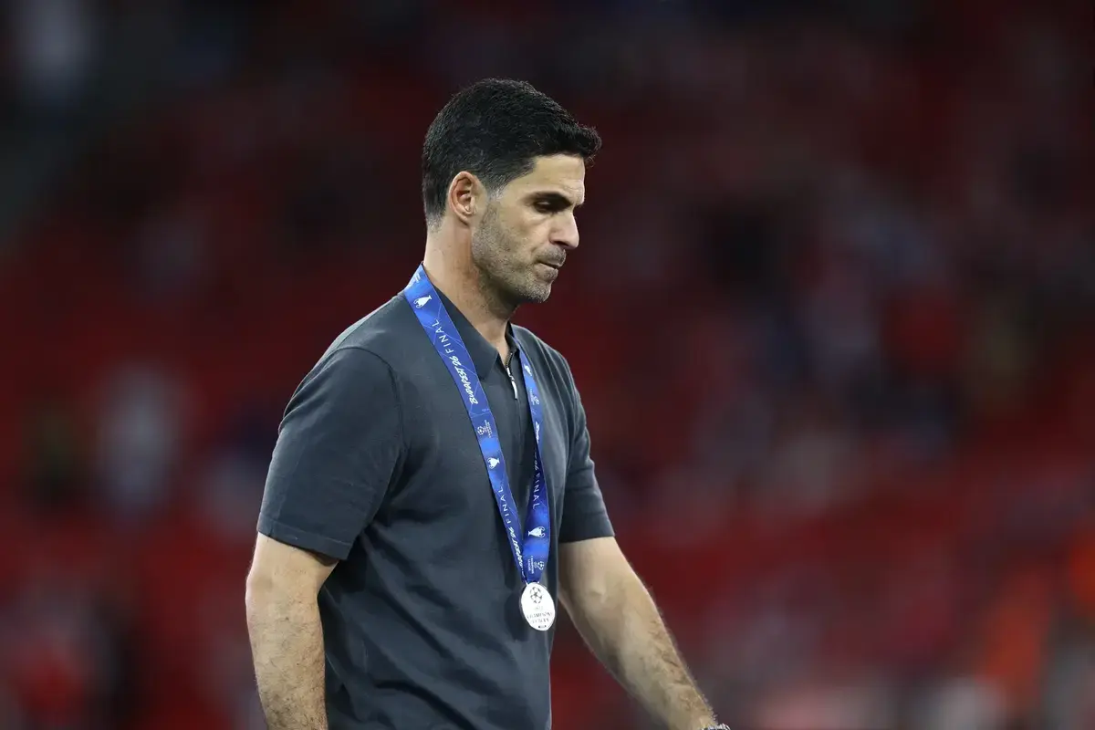 May 30, 2026, Budapest, Hungary: Head coach MIKEL ARTETA of Arsenal looks dejected loosing in the UEFA Champions League 2025/26 against Paris Saint-Germain at the Puskas Arena in Budapest, Hungary. PSG won 4:3 on penalties after a 1:1 game.