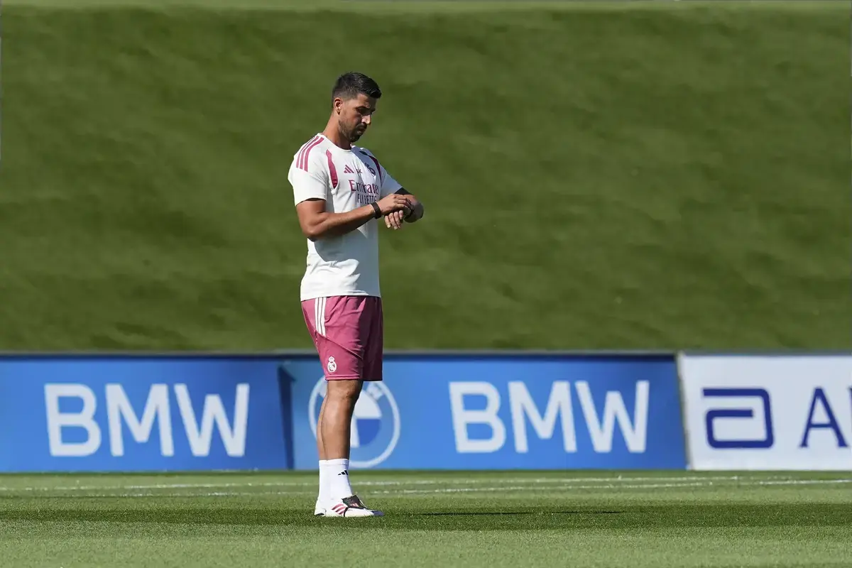 July 24, 2026, Valdebebas, Madrid, Spain: Sami Khedira looks on during the Real Madrid training session held in collaboration with A.D. Alcorcon at Alfredo Di Stefano stadium on July 24, 2026, in Valdebebas, Madrid, Spain.