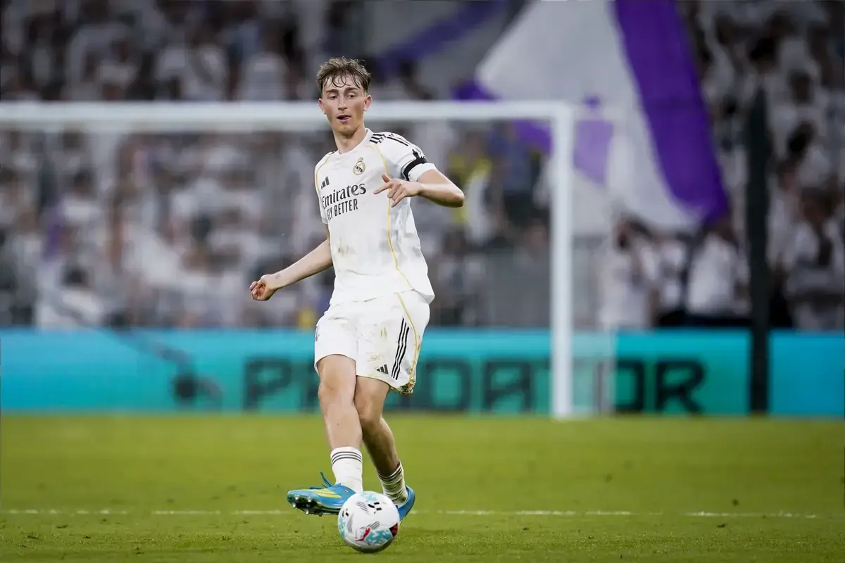 April 21, 2026, Madrid, Madrid, Spain: Dean Huijsen of Real Madrid CF in action during the Spanish League, LaLiga EA Sports, football match played between Real Madrid CF and Deportivo Alaves at Bernabeu stadium on April 21, 2026, in Madrid, Spain.