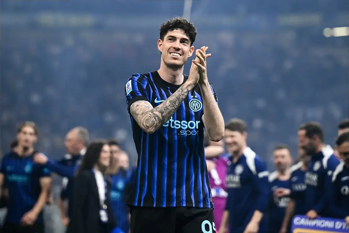 Alessandro Bastoni of FC Internazionale and team mates celebrate the victory of the italian championship at the end of the Serie A 2025/2026 football match between FC Internazionale and Parma Calcio at San Siro stadium in Milano (Italy), May 3, 2026.